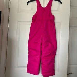 NWOT CAT & JACK SNOW BIBS. Size 4T. Hot pink! EXCELLENT CONDITION!